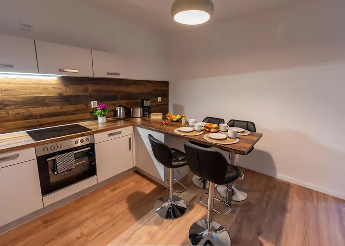 Md-3 Heidestrasse-zentrumsnah-2 Schlafzimmer-voll Ausgestattet * Magdeburg